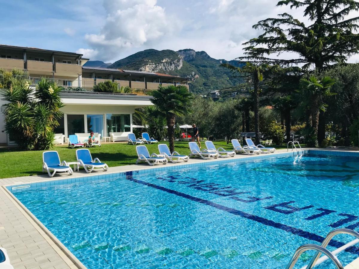 Villa Franca Nago Eksteriør billede