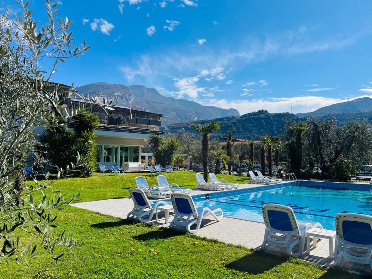 Villa Franca Nago Eksteriør billede